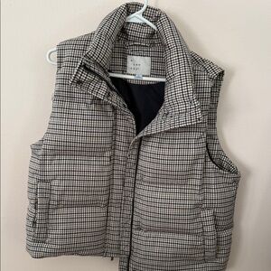 a new day Women's Checkered Puffer Vest - Black and White